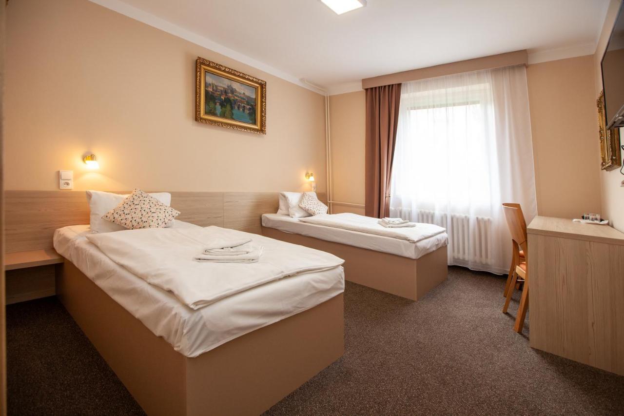 Hotel Stella Пльзень Экстерьер фото