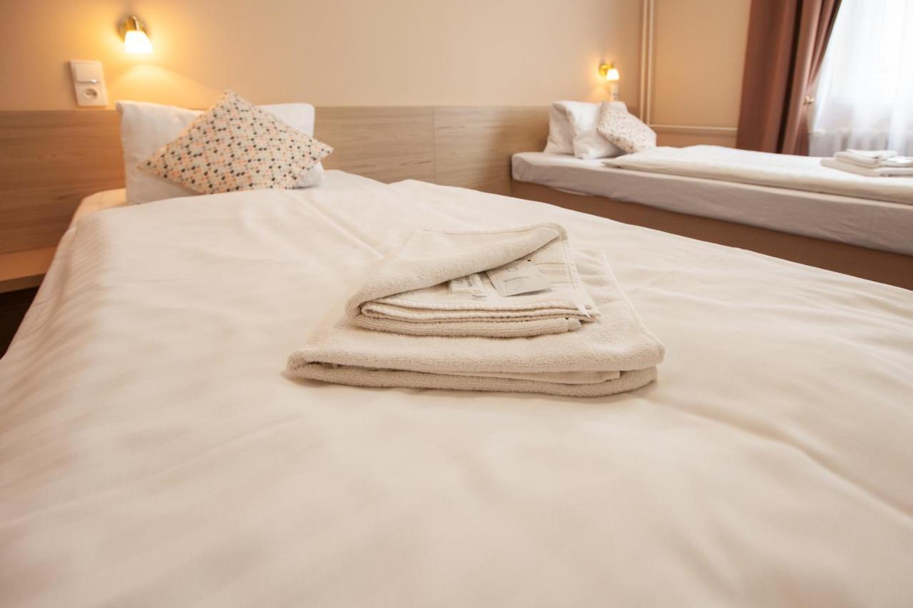 Hotel Stella Пльзень Экстерьер фото