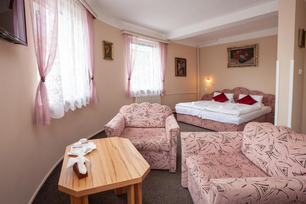 Hotel Stella Пльзень Экстерьер фото