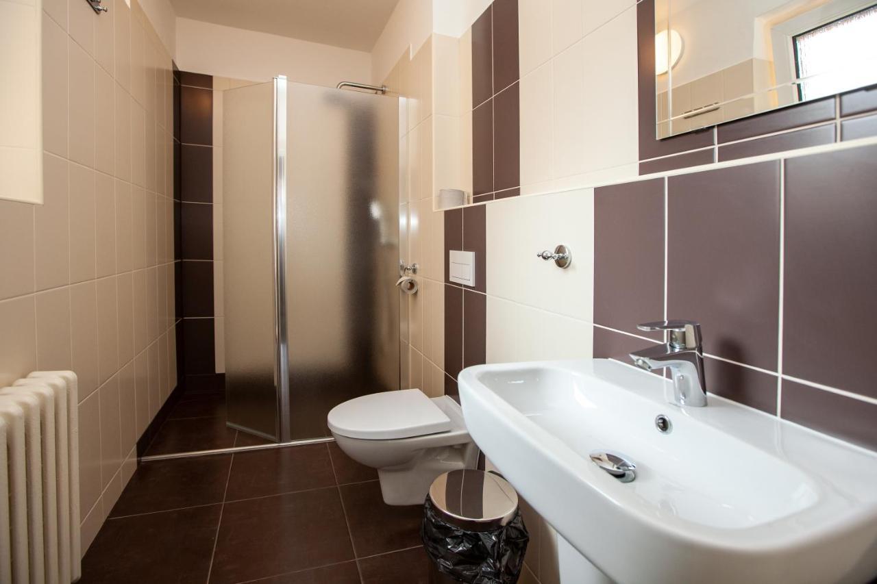 Hotel Stella Пльзень Экстерьер фото