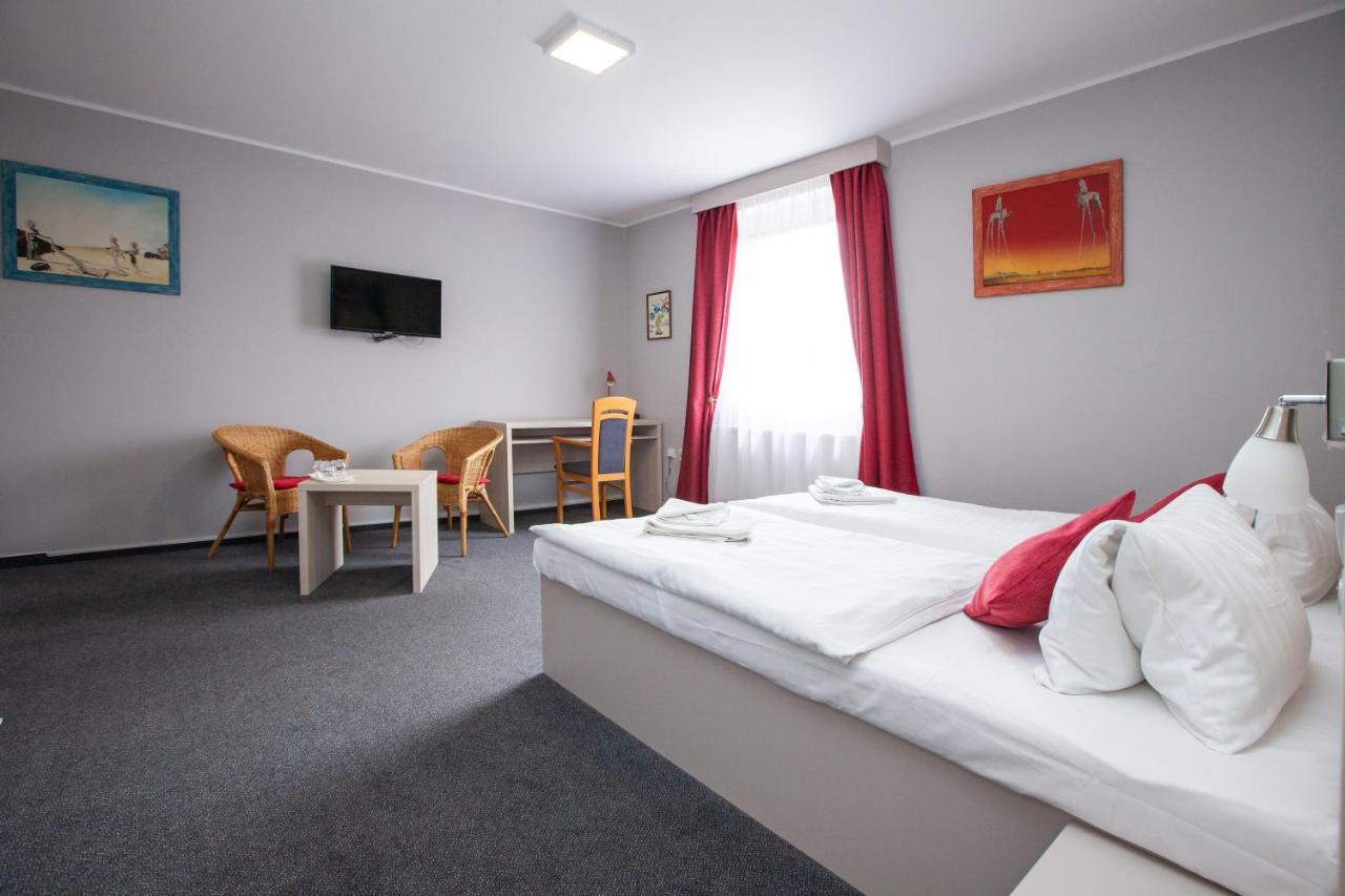 Hotel Stella Пльзень Экстерьер фото